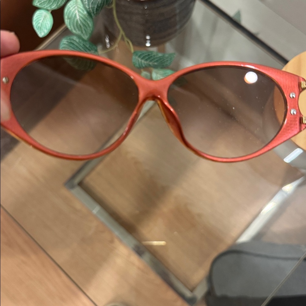 Dior Vintage Textured Amber Sunglasses - Picture 5 of 11